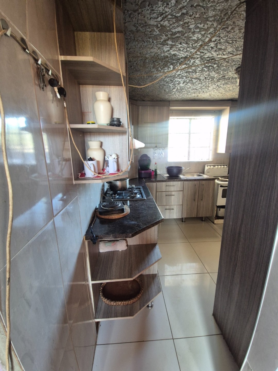 2 Bedroom Property for Sale in Kwa Nobuhle Eastern Cape